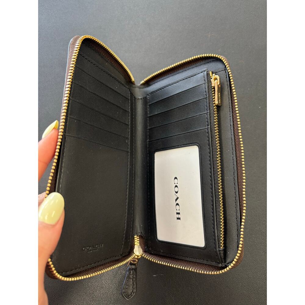 NWT Coach Signature Zip Around Wallet Brown Black Canvas Leather F88913 Gold - Picture 9 of 10